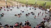 Kolam Soda Air Ini Hanya Ada 2 di Dunia, Salah Satunya Indonesia