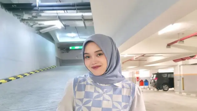 Potret Terbaru Putri Delina Anak Sule. (instagram/putridelinaa)