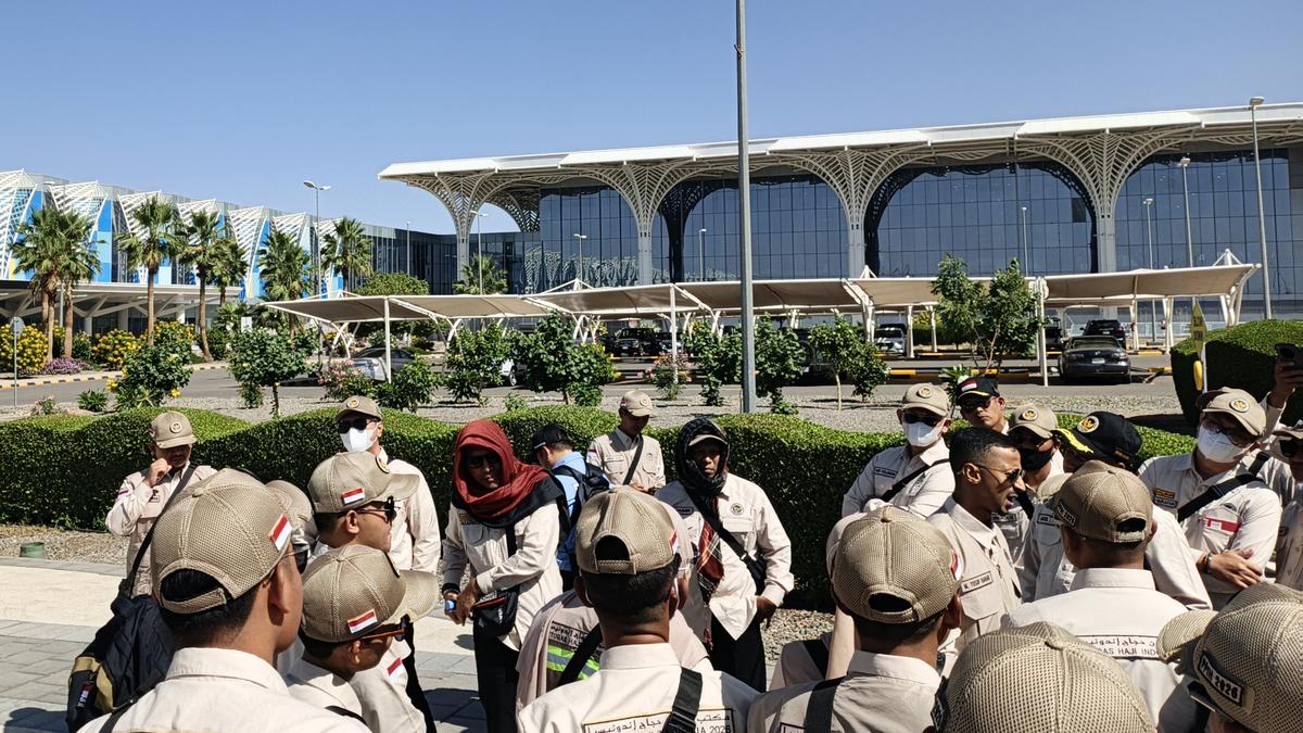 Tim Kesehatan Haji Gesit Tangani Kasus Darurat di Bandara Madinah