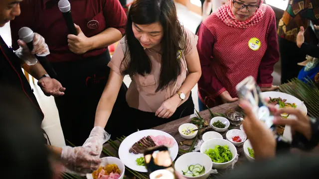 Steak Beraroma Arang Kelapa di Rumah Makan Padang yang Menggoyang Lidah