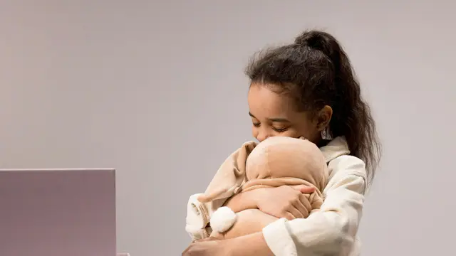 4. Anak Sulit Mengungkapkan Apa yang Ia Rasakan