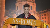 AC Milan Resmi Pinjamkan El Shaarawy ke AS Roma