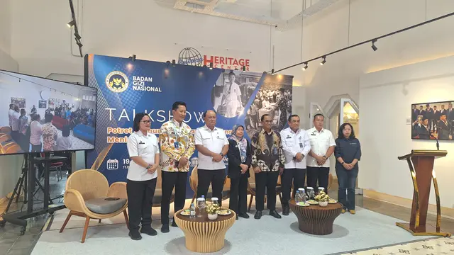 Foto bersama usai Talkshow: Potret 1 Tahun BGN dalam Perjalanan Meningkatkan Kualitas Gizi Bangsa & Pameran Foto di Antara Heritage Center, Jakarta, Selasa, 19 Agustus 2025. (Foto: Adinda Retno Aryani/Liputan6.com)