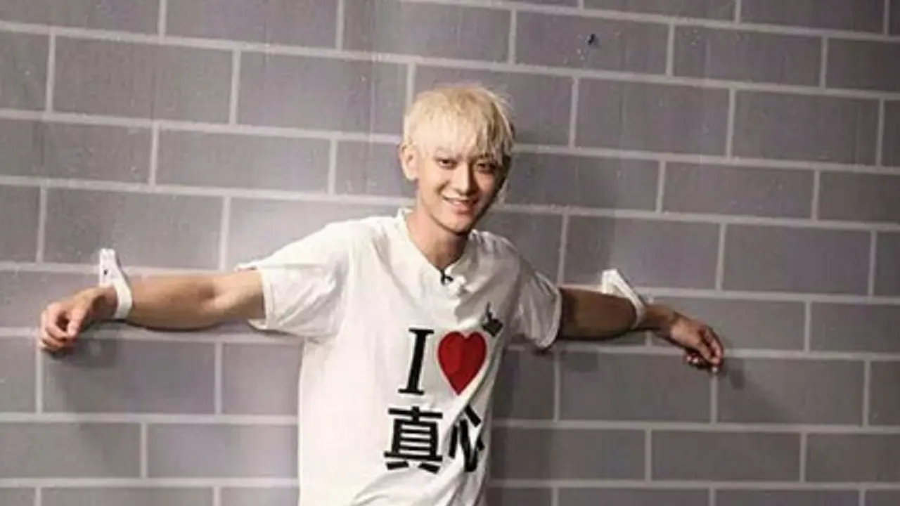 Tao EXO Dianggap Tak Punya Sopan Santun saat Nonton Fashion Show 