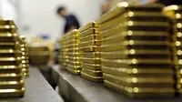 Permintaan emas menguat terutama dari India membuat harga emas semakin berkilau di awal pekan.