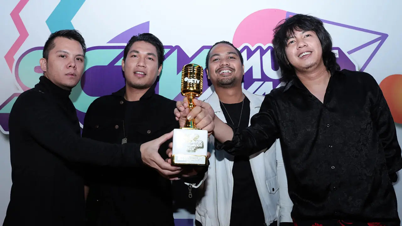 [Bintang] Armada Kalahkan NOAH di SCTV Music Awards 2017