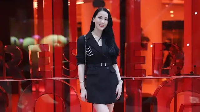 FOTO: Gaya OOTD Jill Gladys Serba Hitam, Tampil Elegan