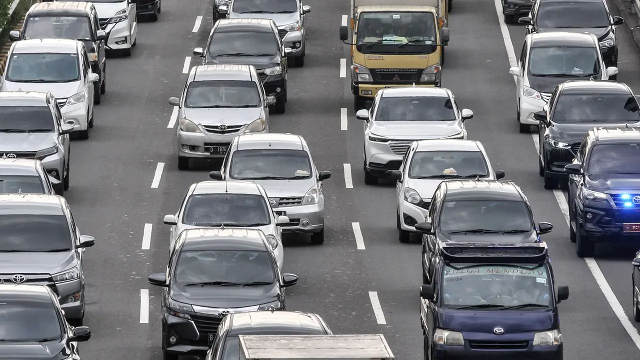 Pemprov DKI Jakarta Uji Coba Pengaturan Jam Kerja Mulai Pekan Depan