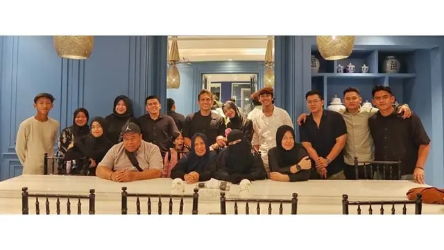 6 Potret Adiba Khanza Rayakan Ulang Tahun Egy Maulana, Beri Kejutan Spesial