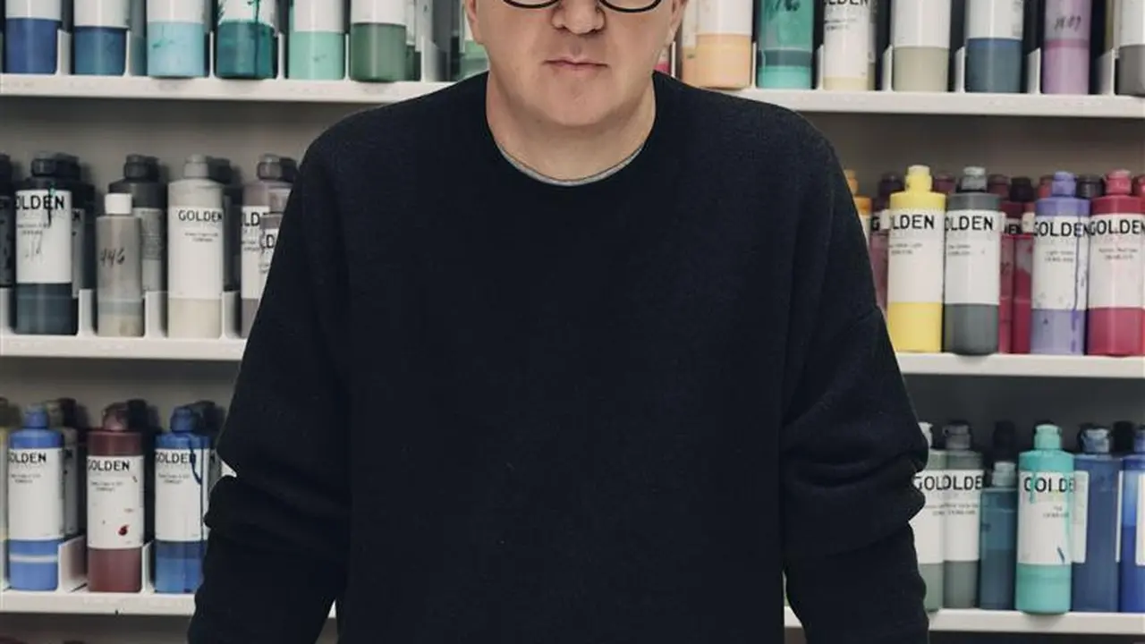 KAWS Jadi Artist In Residence Pertama UNIQLO, Hadirkan Sentuhan Seni Segar dalam Koleksi LifeWear [Dok/UNIQLO]