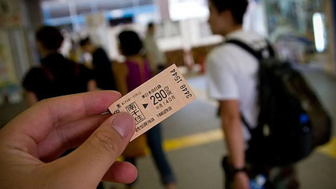 Berbagai Rupa Tiket Kereta Api di Berbagai Negara
