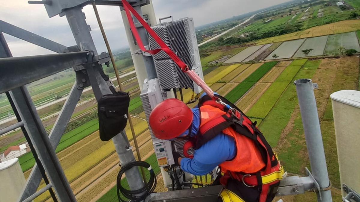 Hadapi Libur Panjang Nataru, XLSMART Perkuat Jaringan di 13 Ribu Km Jalur Utama Indonesia