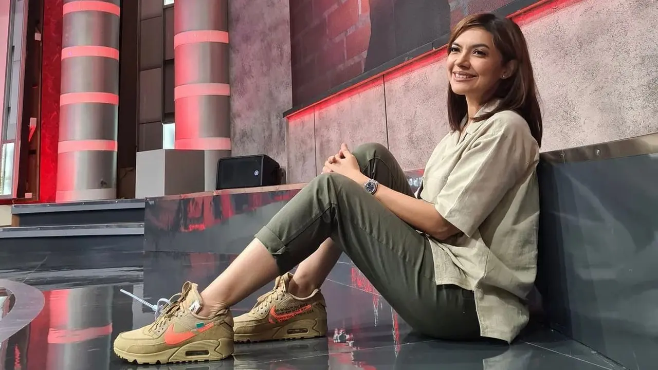 Sepatu Nude