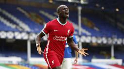 1. Sadio Mane - Pemain asal Senegal ini awalnya menggunakan nomor 19 saat tiba di Liverpool. Pada musim 2018/19, Mane dipercaya menggunakan nomor 10  dan membuktikan dirinya memang pantas menggunakan nomor keratam tersebut. (Peter Byrne/Pool via AP)