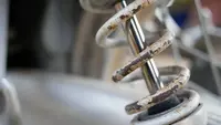 Delapan Tanda Bearing Shockbreaker Sepeda Motor Mulai Bermasalah