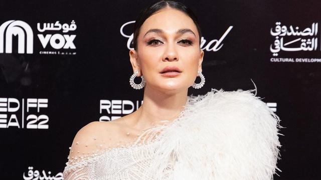 Potret Anggun Luna Maya di Festival Film Red Sea