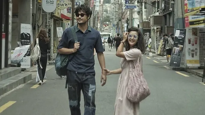 Seru dan Kompak, Ini 6 Potret Dwi Sasono dan Widi Mulia Bak Pasangan Muda