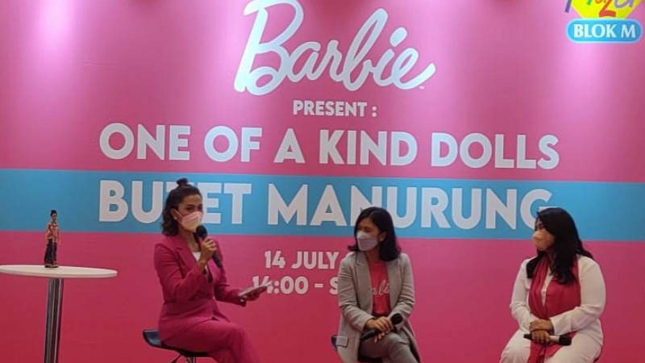 Dibuatkan Boneka Barbie, Butet Manurung Juga Jadi Mentor Bagi Anak-Anak ASEAN