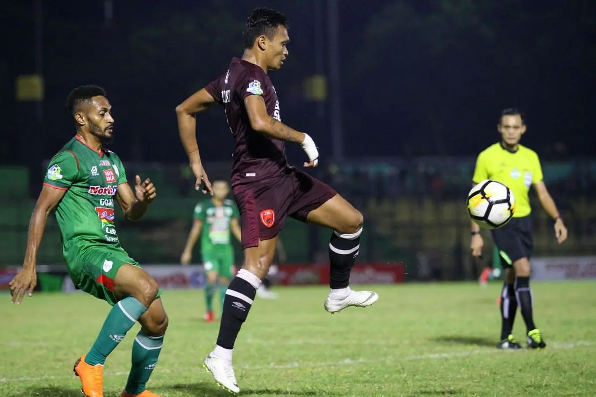 PSMS Medan vs PSM Makassar