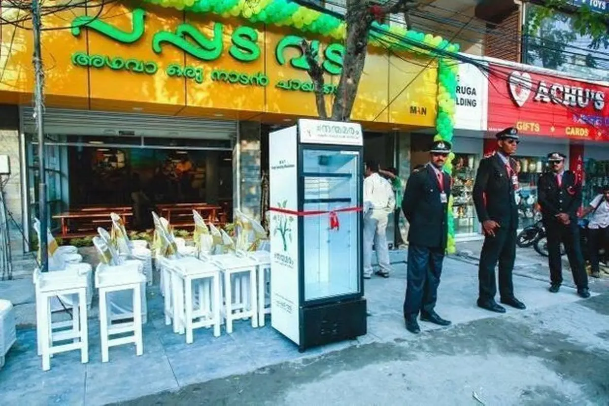 Restoran Ini Sediakan Kulkas Makanan Bagi Siapa Saja yang Lapar