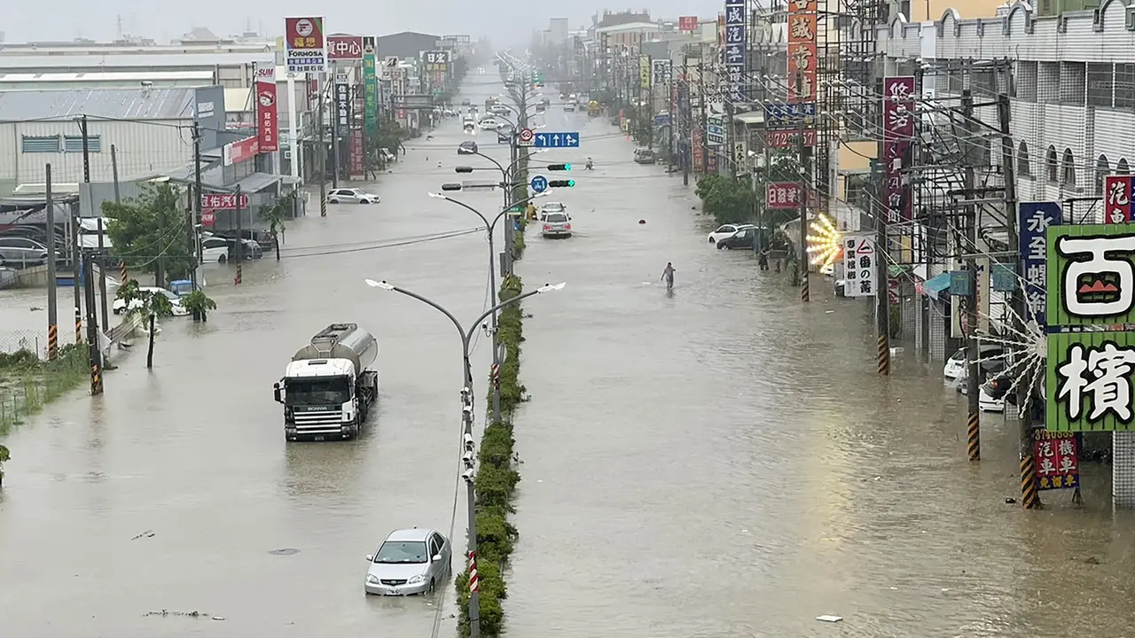 Topan Gaemi Terjang Taiwan, Sekolah dan Kantor Diliburkan