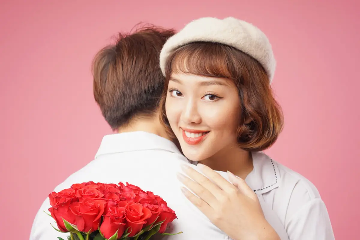 bahagia valentine pelukan