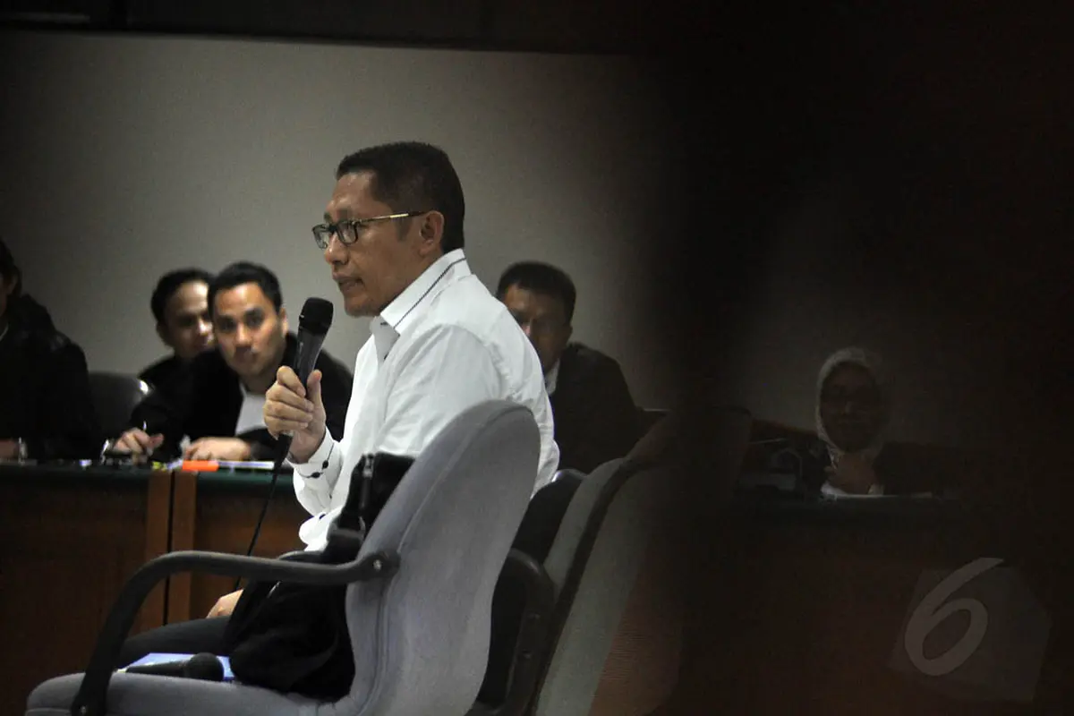 Wajah Datar Anas Urbaningrum Jalani Sidang Lanjutan