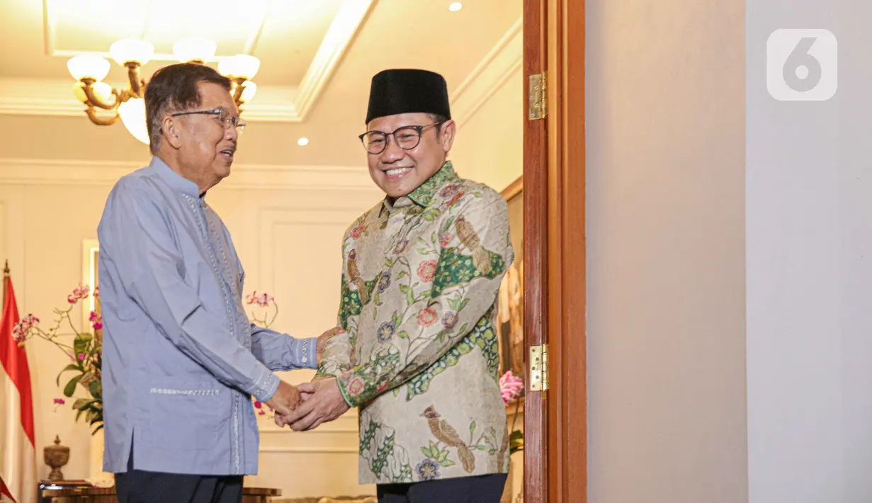 Ketua Umum PKB Muhaimin Iskandar tiba di kediaman Wakil Presiden Republik Indonesia ke-10 dan ke-12 Jusuf Kalla (JK) di Jalan Brawijaya Raya No.6 Jakarta Selatan, Sabtu (6/5/2023). (Liputan6.com/Faizal Fanani)
