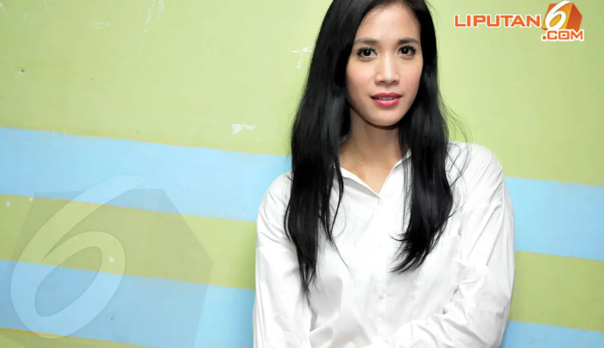 Selama bermain sinetron kejar tayang, kondisi berat badan artis cantik ini terus menurun (Liputan6.com/Panji Diksana)