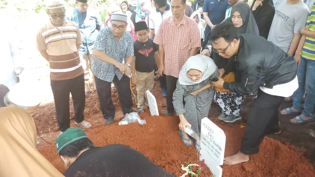 Pemakaman pensiunan TNI AL yang menjadi korban pembunuhan
