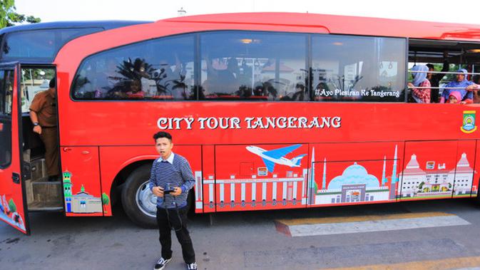 Para peserta SAIK 2018 akan diajak berkeliling ke beberapa destinasi menarik yang ada di Kota Tangerang dengan menggunakan Bus TAYO.