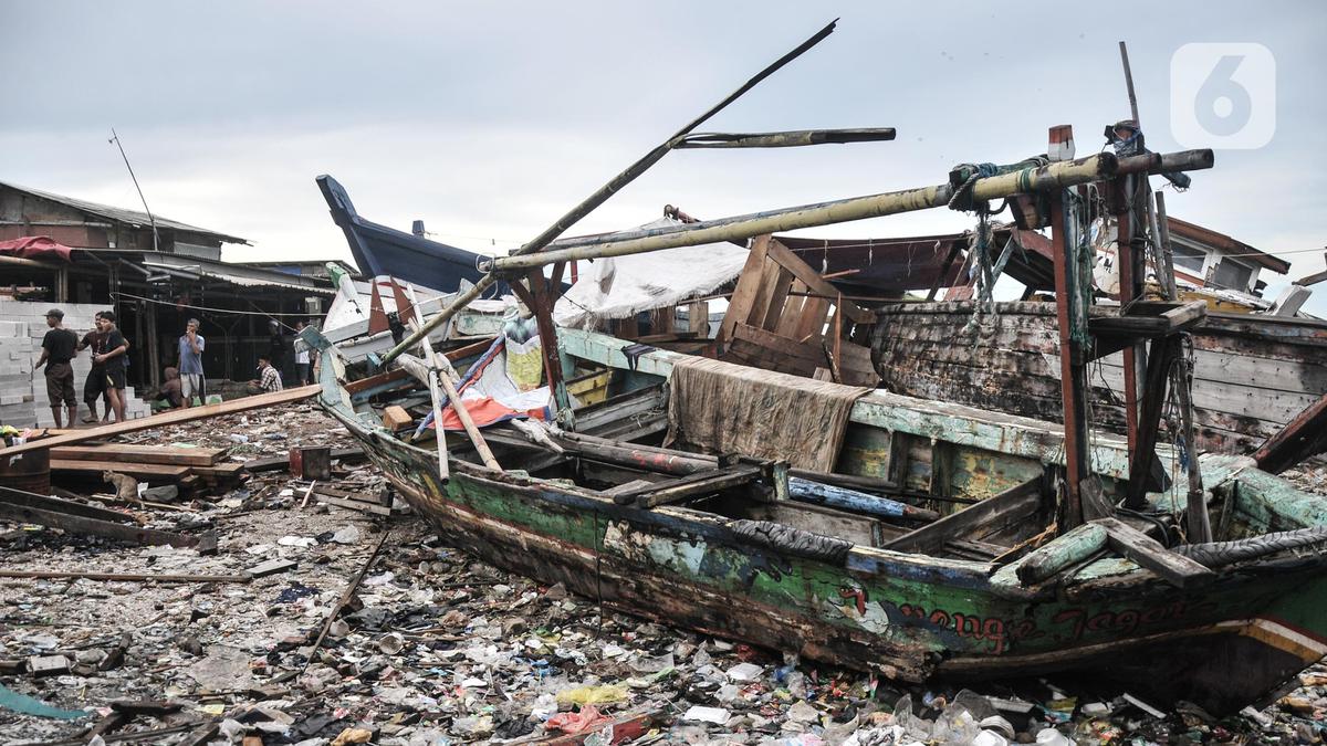 Pemprov DKI Akan Terbangkan Drone Awasi Orang Buang Sampah Sembarangan 6 November 2022
