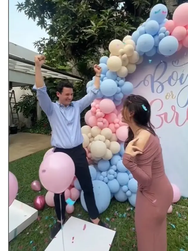 6 Potret Nino Fernandez Gelar Gender Reveal Steffi Zamora, Ungkap Jenis Kelamin Anak