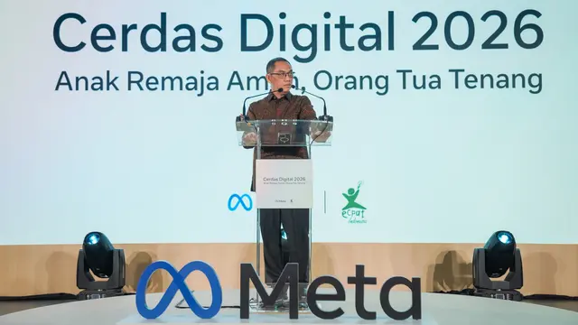 Komdigi Dorong Regulasi dan Literasi Digital Berjalan Bersama