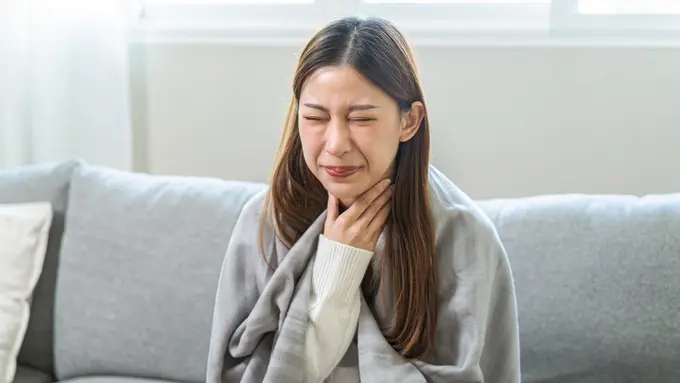 Pemicu Masalah Tenggorokan Makin Banyak, Ini Perawatan yang Kamu Butuhkan!