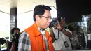 Direktur CV Tri Daya Pratama (TDP) Saipul Jamil saat tiba di Gedung KPK, Jakarta, Senin (23/3/2015). Saipul diperiksa terkait dugaan korupsi pelaksanaan tukar guling tanah antara Pemkot Tegal dan pihak swasta tahun 2012. (Liputan6.com/Helmi Afandi)