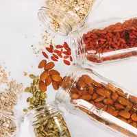 Ilustrasi kacang dan biji berserat tinggi. (Photo by Maddi Bazzocco on Unsplash)