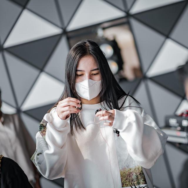 Jadi Ibu Dua Anak, Ini 7 Potret Nella Kharisma yang Dipuji Makin Menawan