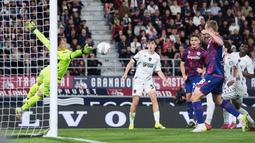 Klub berjuluk I Rossoblu menyingkirkan Empoli dengan keunggulan agregat 5-1. (Massimo Paolone/LaPresse via AP)