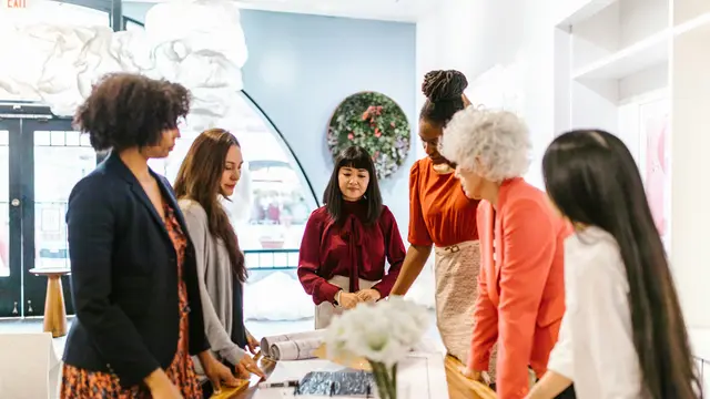 Ilustrasi perempuan bekerja