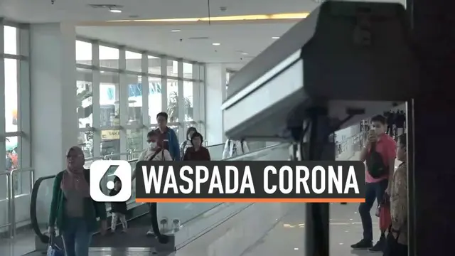 Otoritas Bandara Internasional Juanda membawa seorang TKW yang baru pulang dari Hong Kong ke Rumah Sakit Sidoarjo. Ia lalu diisolasi dan dirawat tim medis. Apa alasannya?