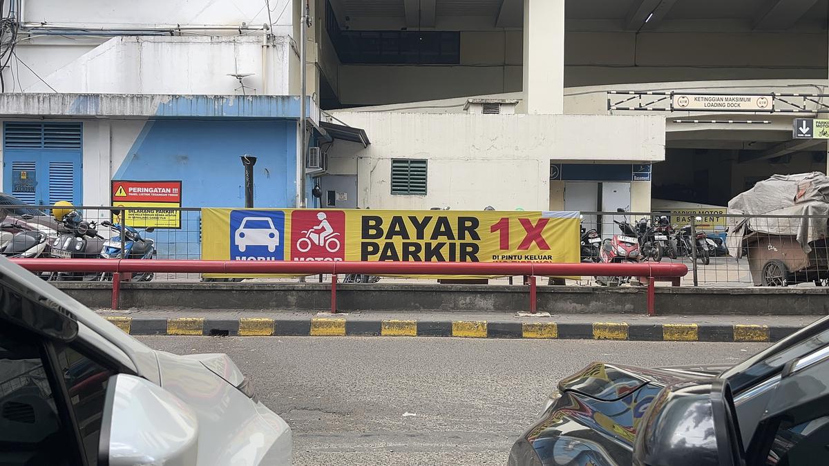 Dishub DKI Imbau Pengunjung Blok M Square Tak Beri Tip ke Juru Parkir