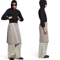 Rok Handuk Balenciaga. Dok. Balenciaga