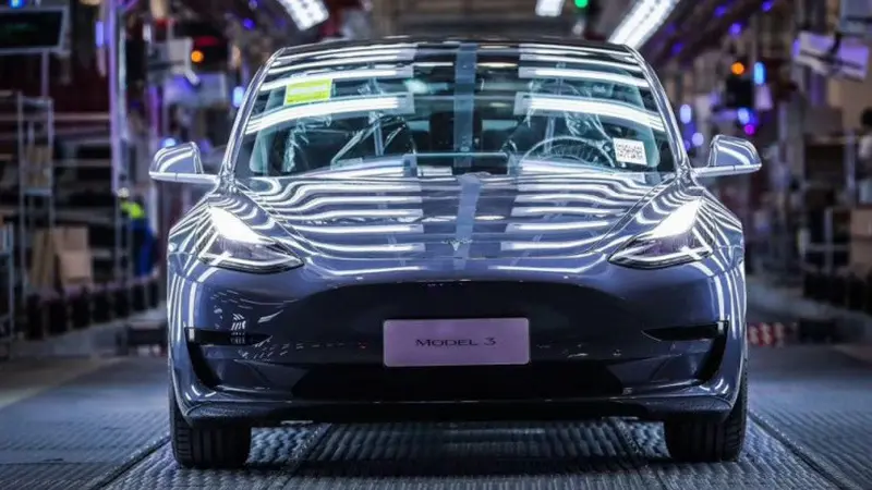 Tesla Model 3 jadi tulang punggung penjualan di Tiongkok