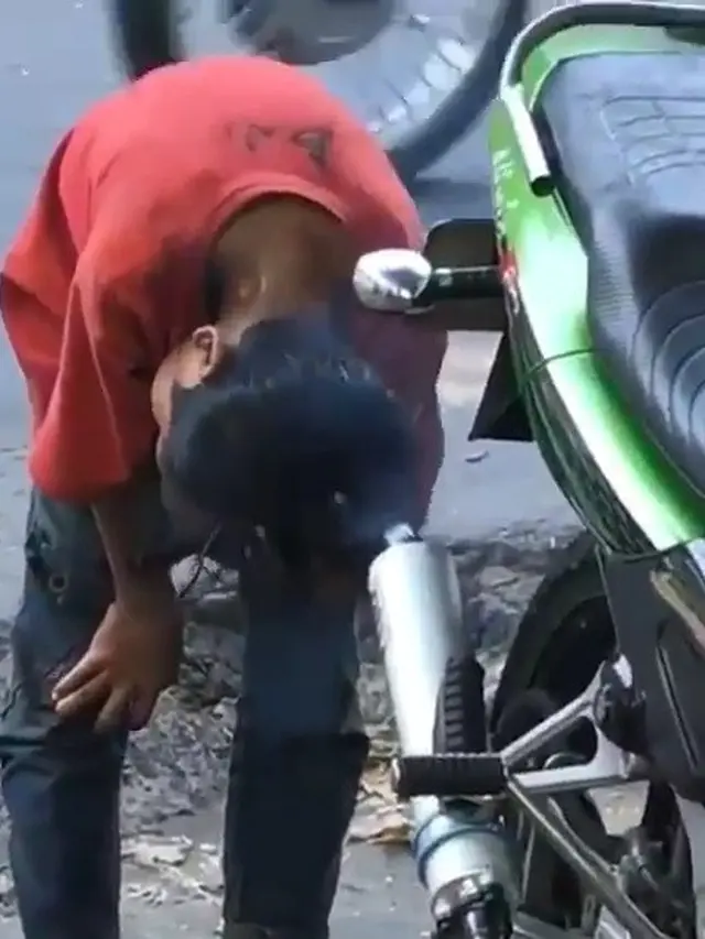 keringkan rambut pakai knalpot