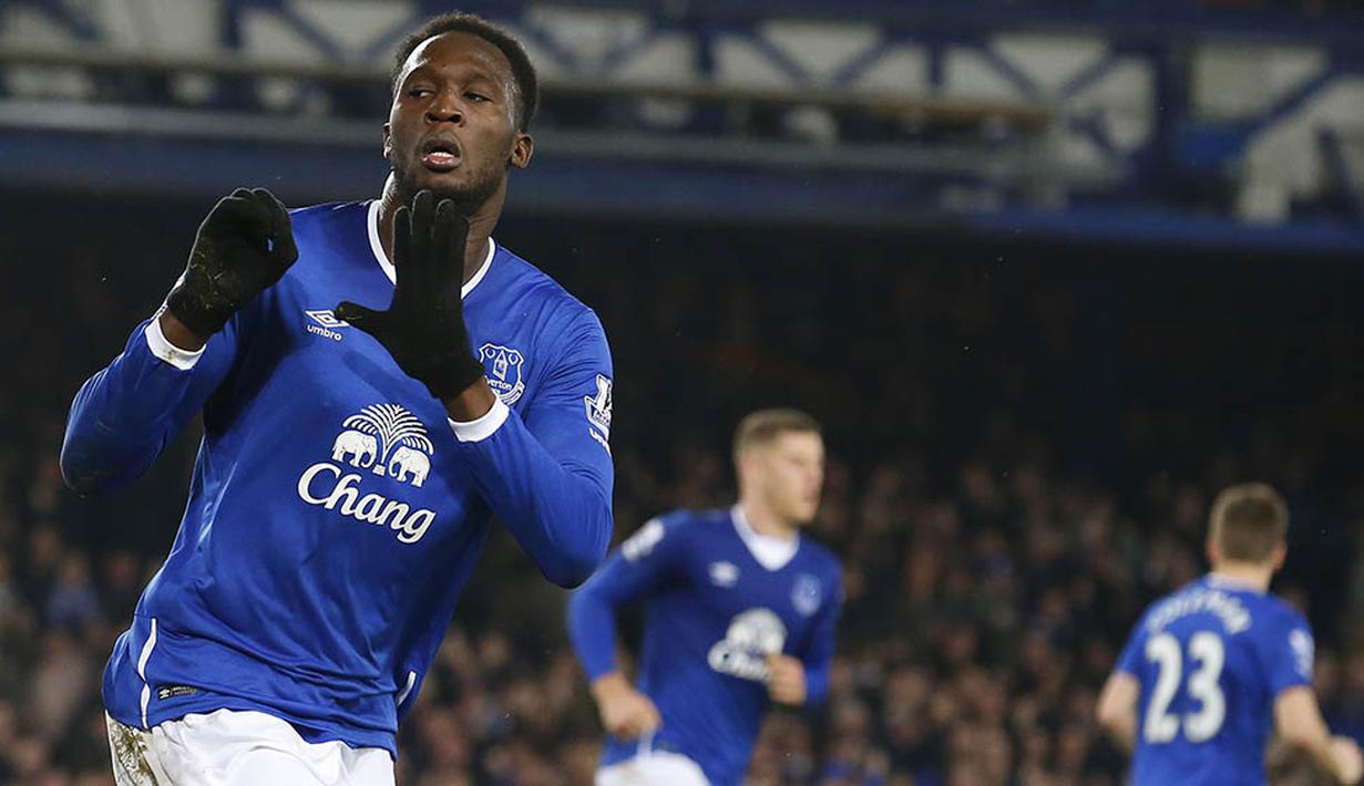 2. Romelu Lukaku, mencetak 12 gol dari 16 kali penampilan bersama Everton. (AFP/Lindsey Parnaby)