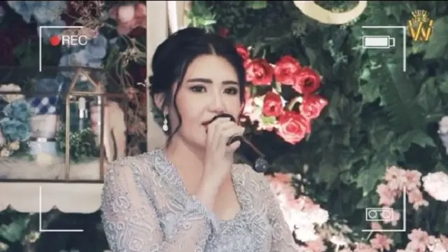 Via Vallen dilamar kekasih