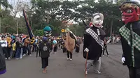 Keren! Pemkab Bandung Pamerkan Pertunjukan Kesenian Tradisional dalam Trophy Experience Piala Dunia U-17 2023 di Soreang