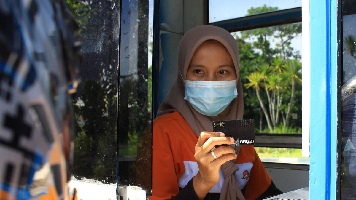 Top Up BRIZZI Kini Makin Praktis, BRI Imbau Pemudik Siapkan Saldo Sebelum Masuk Tol