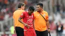 Gelandang Persija Jakarta, Ramdani Lestaluhu, keluar lapangan saat melawan PSM Makassar pada laga Liga 1 2019 di SUGBK, Jakarta, Rabu (28/8). Kedua tim bermain imbang 0-0. (Bola.com/M Iqbal Ichsan)